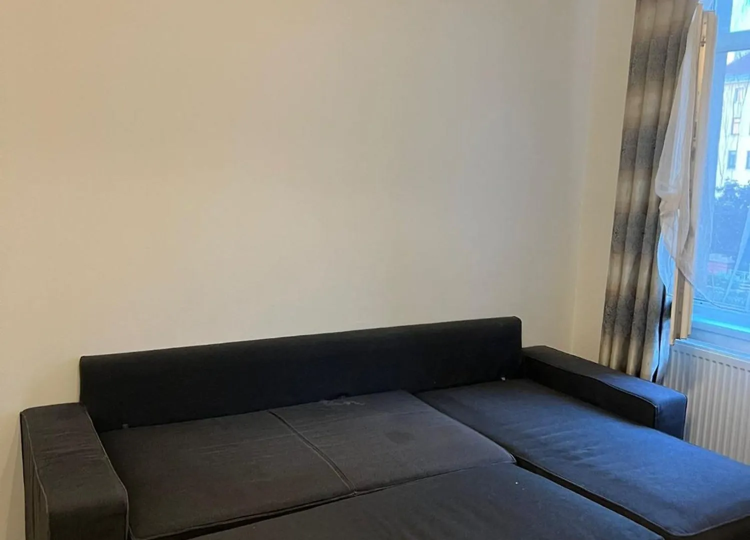 Charming Apartment Near City Center Fully Equipped, Prime Location Vienna Austria